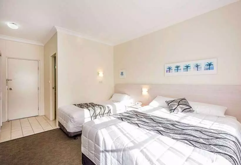 호텔 Comfort Inn All Seasons