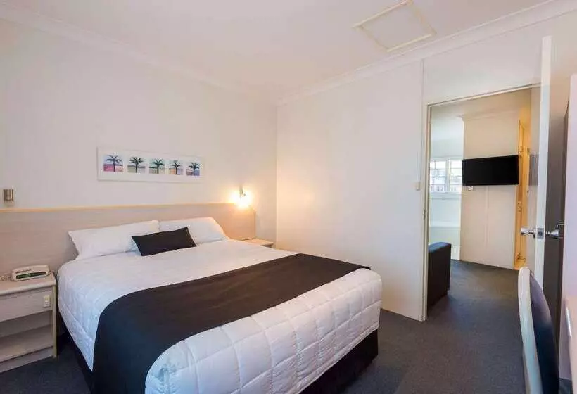 호텔 Comfort Inn All Seasons