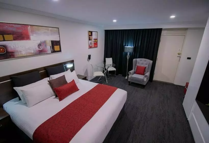 ホテル Golden West Motor Inn