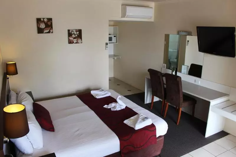 ホテル Golden West Motor Inn