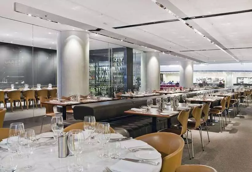 호텔 Hilton Brisbane