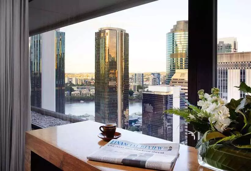 호텔 Hilton Brisbane