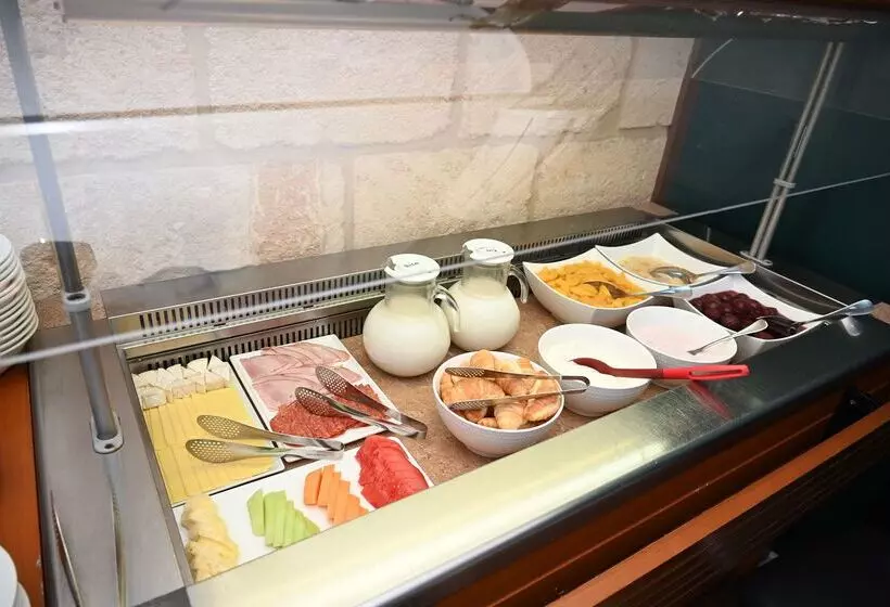 בית מלון כפרי Hospitality Geraldton Surestay Collection By Best Western