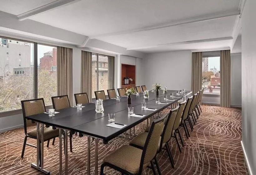 Hotel Melbourne Marriott