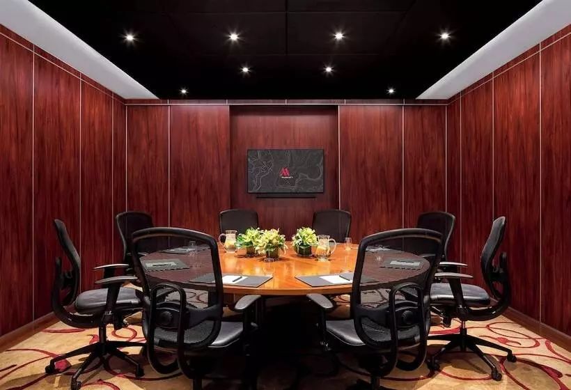 Hotel Melbourne Marriott