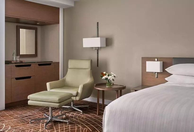 Hotel Melbourne Marriott