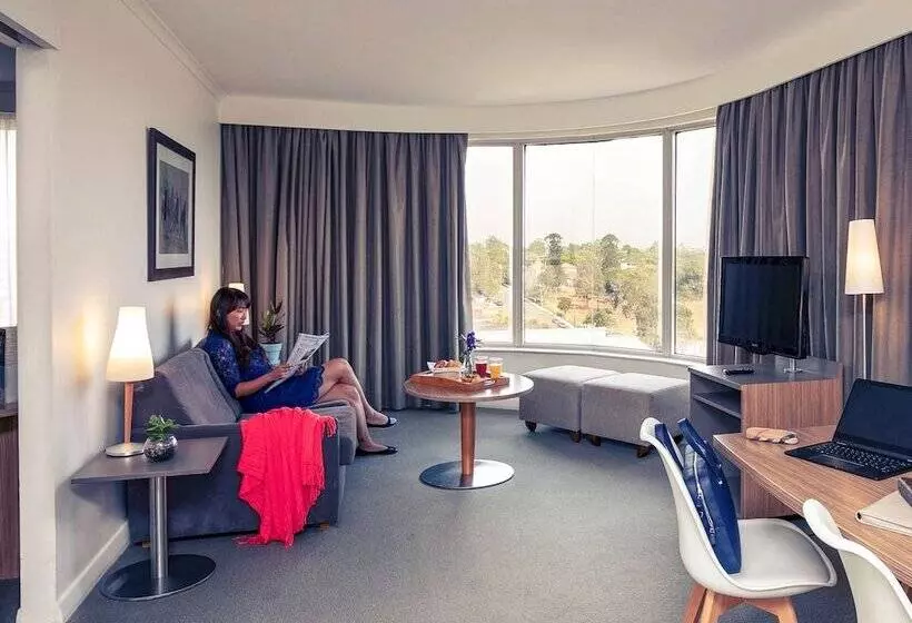 호텔 Mercure Sydney Parramatta