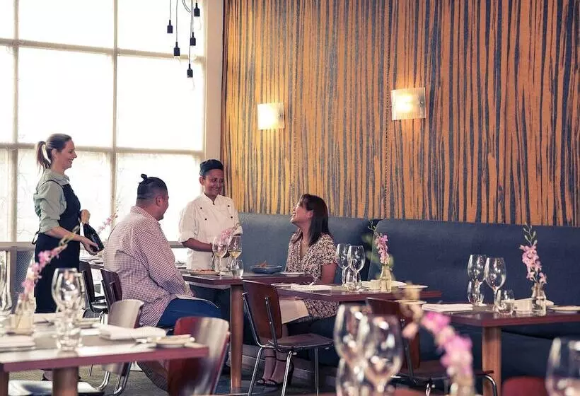 호텔 Mercure Sydney Parramatta