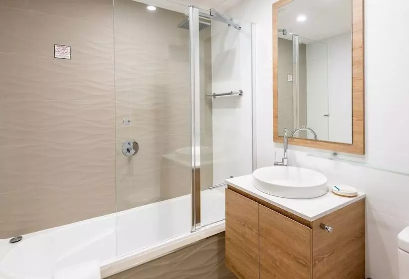 Hotel Noah S On The Beach