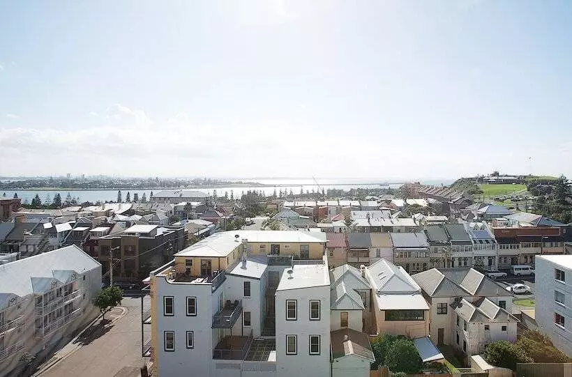 Hotel Noah S On The Beach