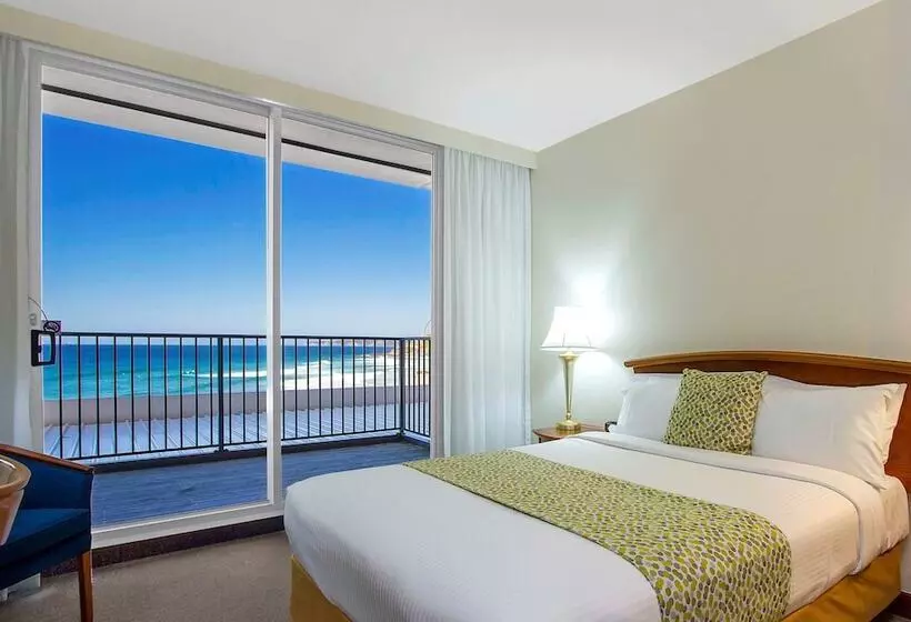 Hotel Noah S On The Beach