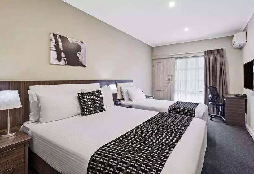 Quality Hotel Melbourne Airport