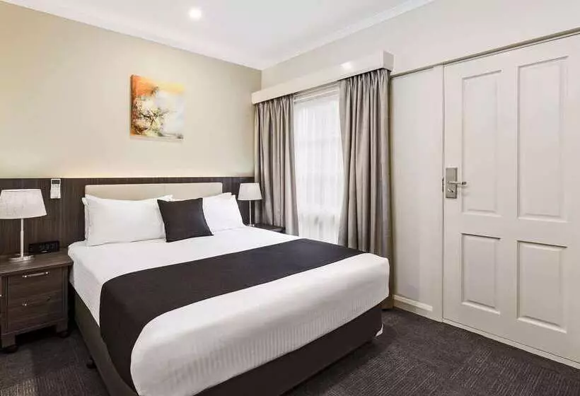 Quality Hotel Melbourne Airport