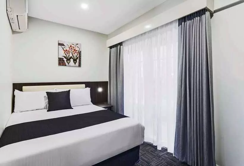 Quality Hotel Melbourne Airport