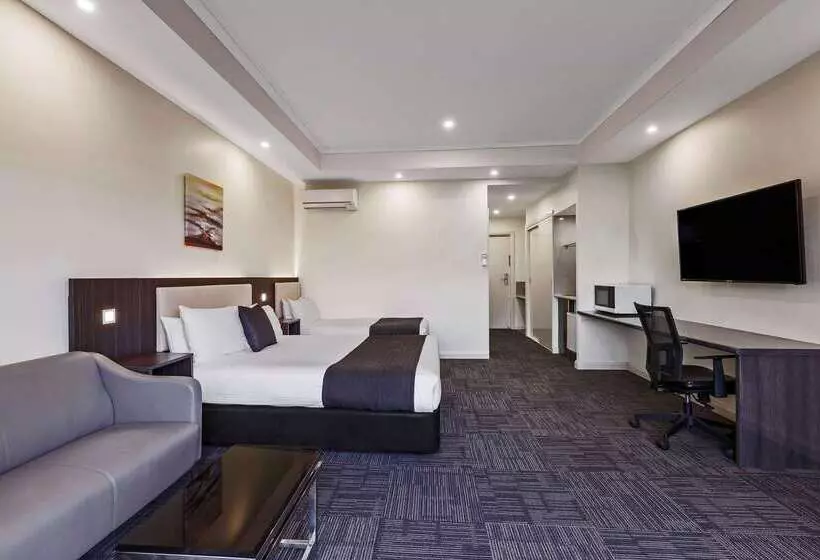 Quality Hotel Melbourne Airport