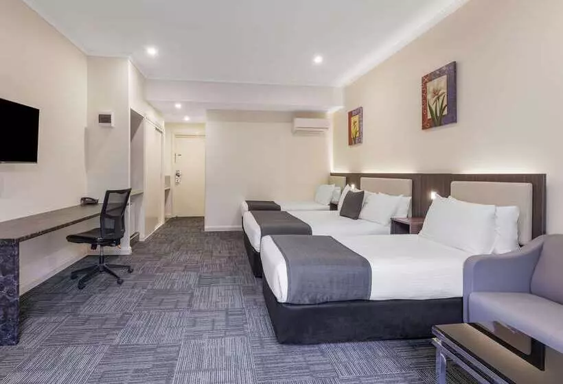 Quality Hotel Melbourne Airport