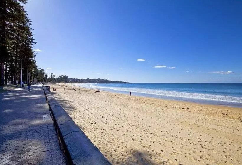 Manly Paradise Motel & Apartments