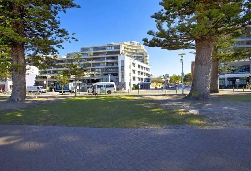 Manly Paradise Motel & Apartments