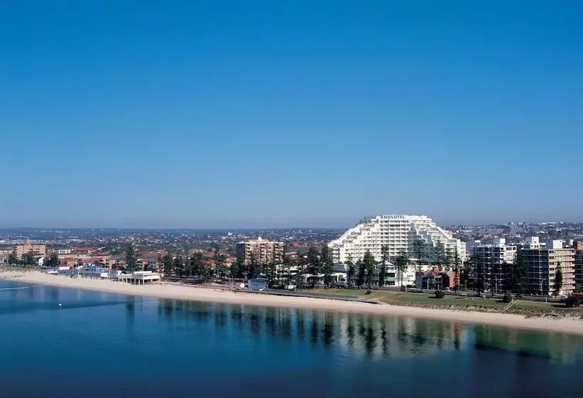 Novotel Sydney Brighton Beach