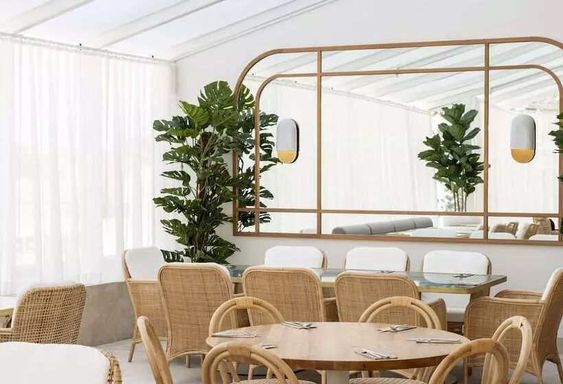 Novotel Sydney Brighton Beach