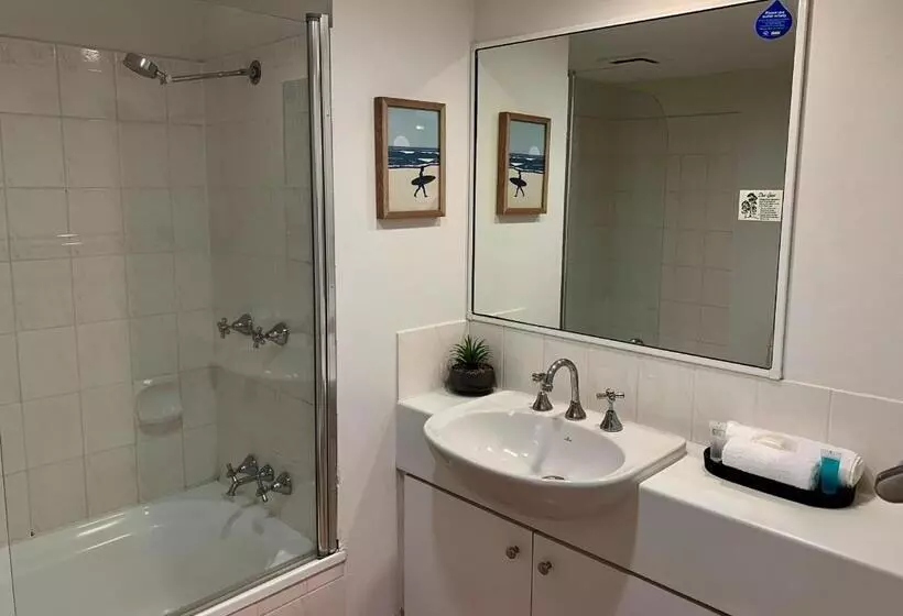 渡假胜地  Outrigger Burleigh