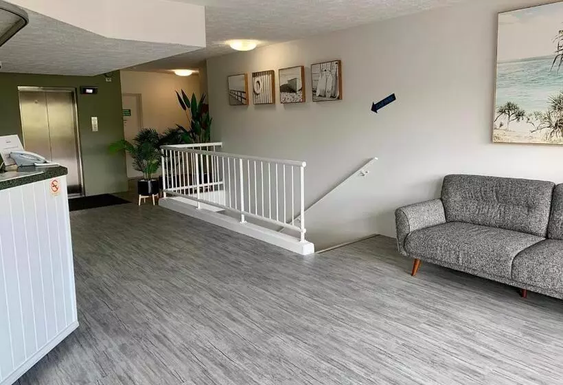 渡假胜地  Outrigger Burleigh