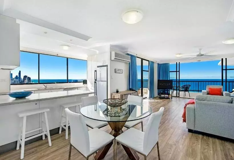 Ultiqa Beach Haven On Broadbeach