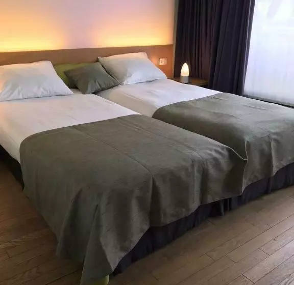 Hotel 322 Lambermont