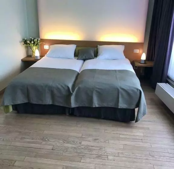 Hotel 322 Lambermont