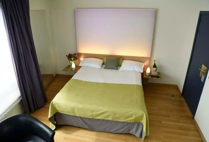 Hotel 322 Lambermont