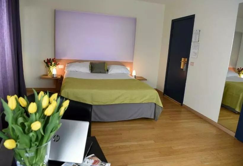 Hotel 322 Lambermont