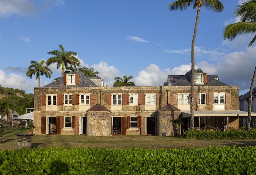 هتل Copper And Lumber Store