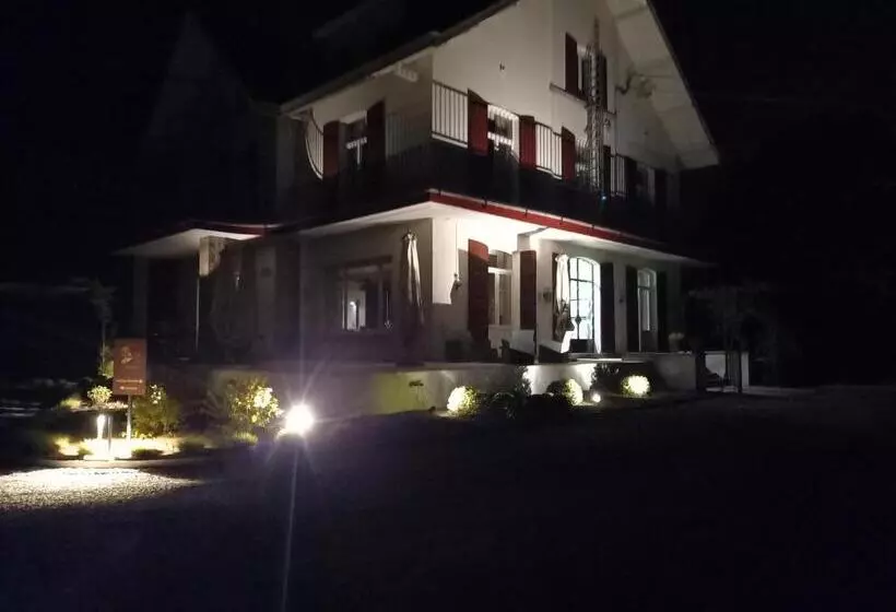 Отель La Heid Des Pairs