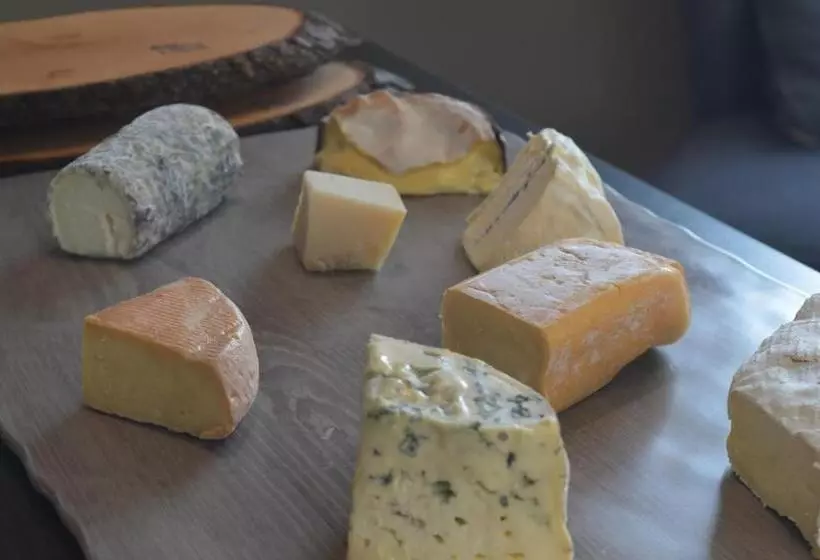 Отель La Heid Des Pairs