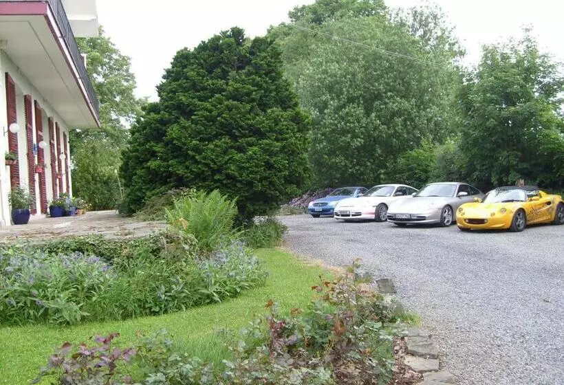 Отель La Heid Des Pairs