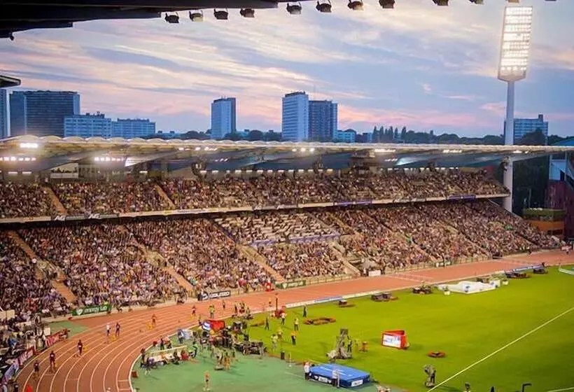 هتل Manos Premier