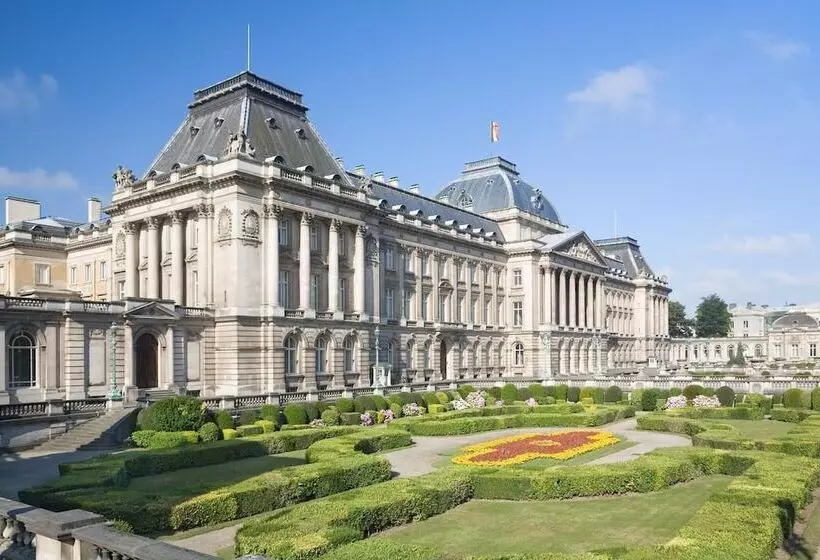 هتل Manos Premier