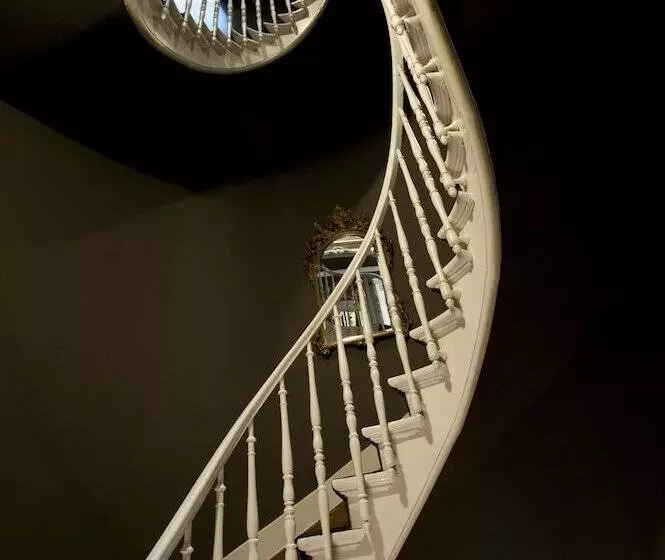 هتل Manos Premier