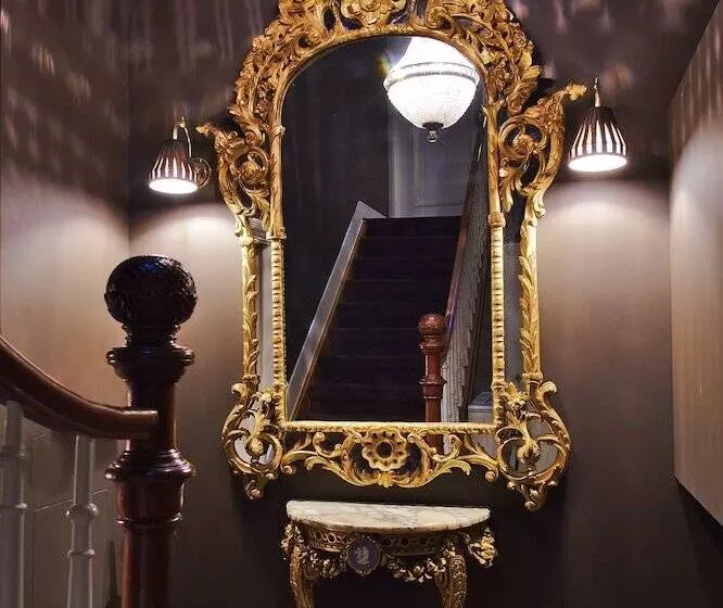 هتل Manos Premier