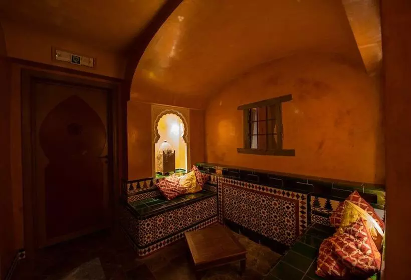 هتل Manos Premier