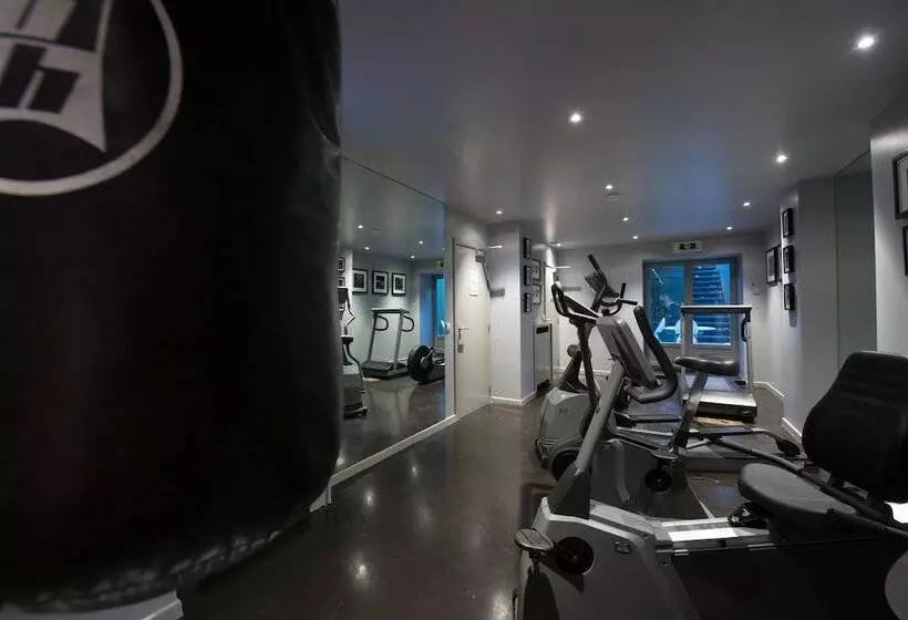 هتل Manos Premier