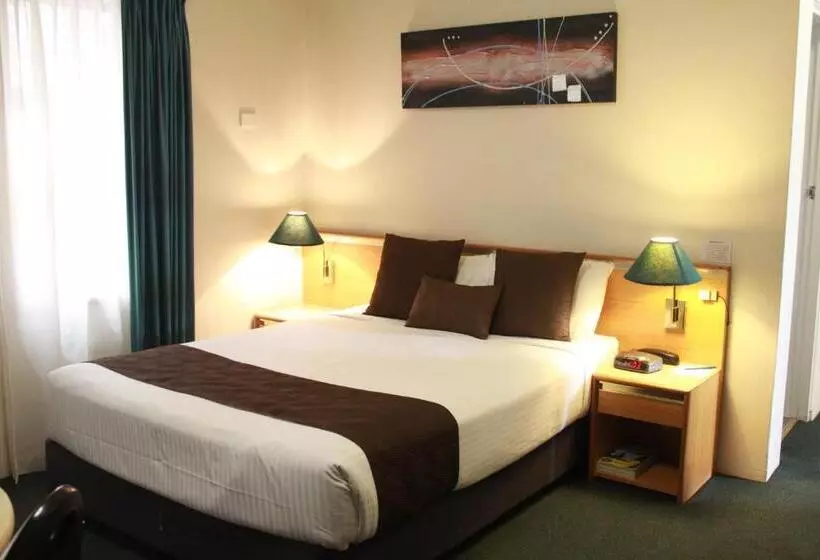 בית מלון כפרי Mid City Motor Inn Singleton