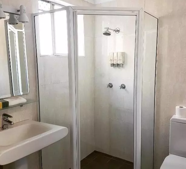 בית מלון כפרי Mid City Motor Inn Singleton