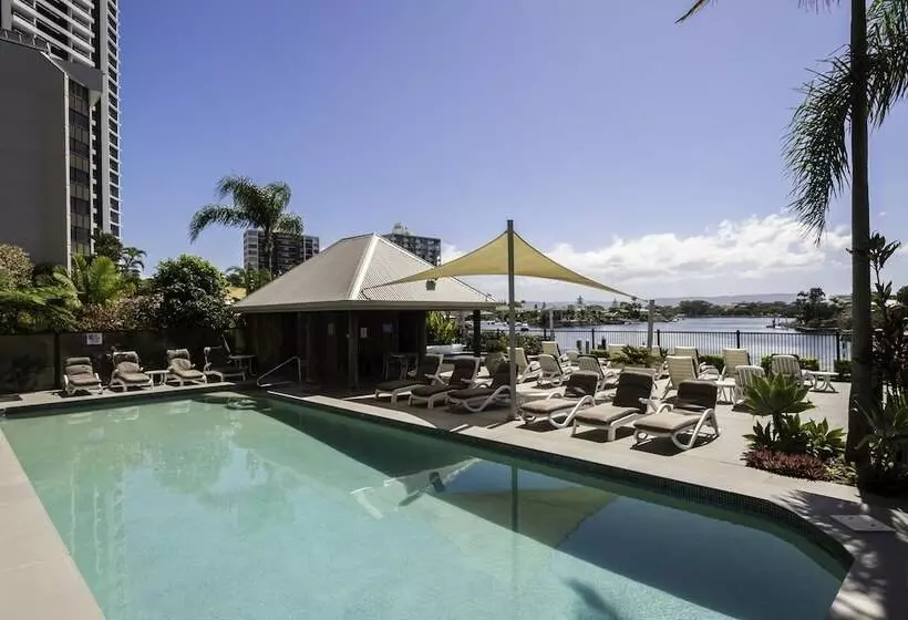 Отель Moorings On Cavill Surfers Paradise