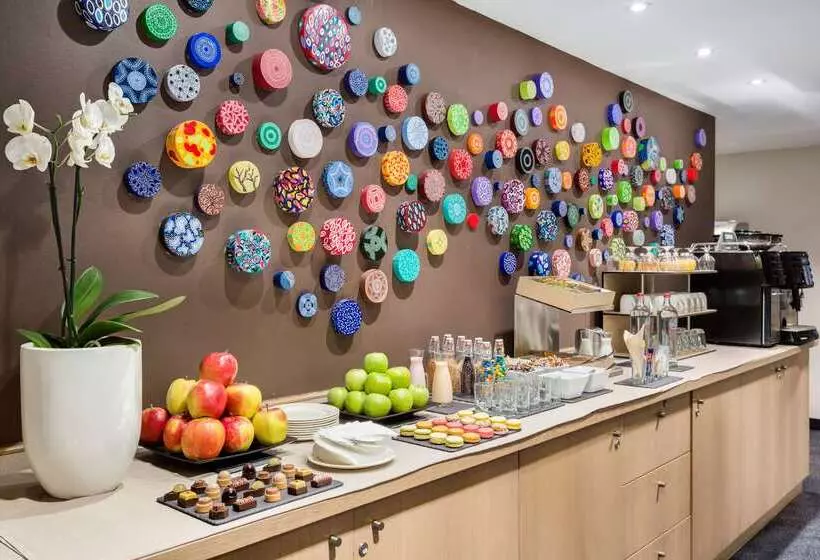 هتل NH Brussels Grand Place Arenberg