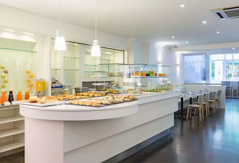 هتل NH Brussels Grand Place Arenberg