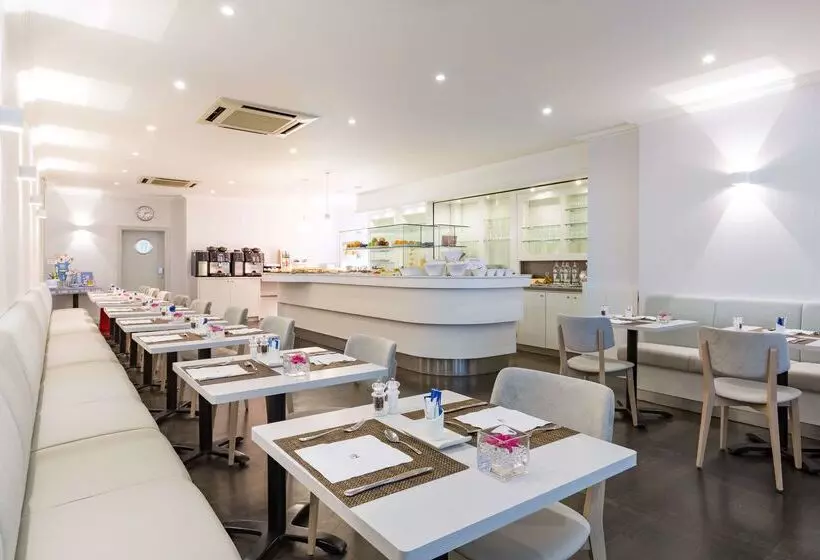 هتل NH Brussels Grand Place Arenberg