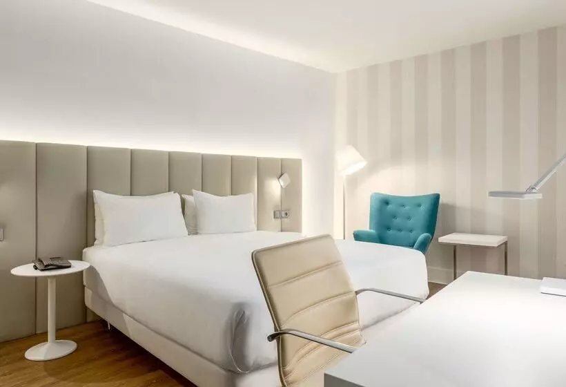 هتل NH Brussels Grand Place Arenberg