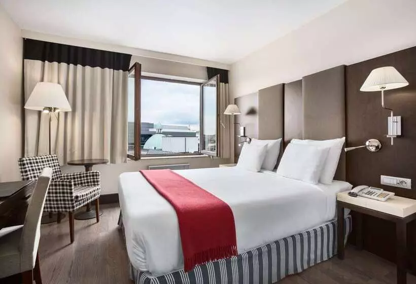 هتل NH Brussels Grand Place Arenberg