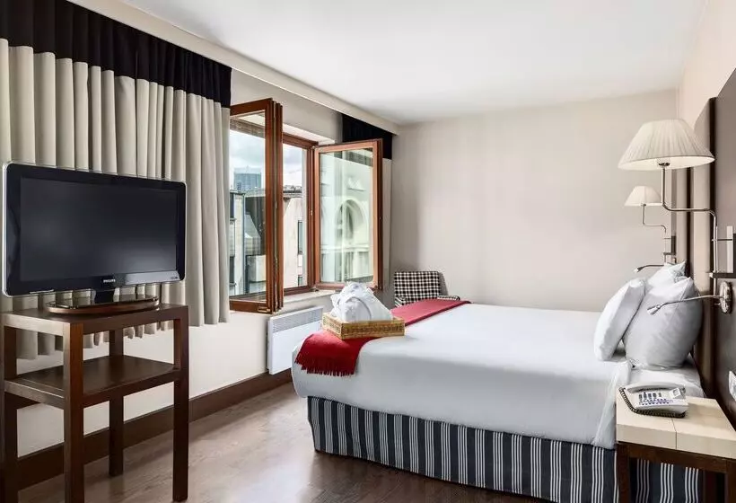 هتل NH Brussels Grand Place Arenberg